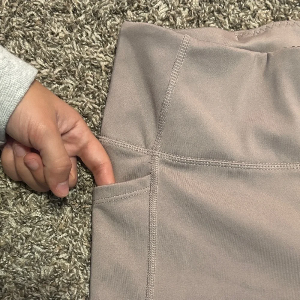 VSX Soft Pink Leggings - Picture 8 of 11